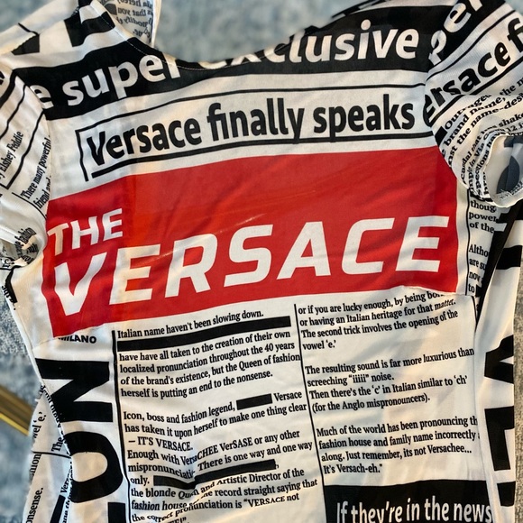 VERSACE NEWS PRINT - Picture 2 of 5